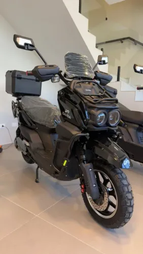 Scooter (Moto Elétrica)