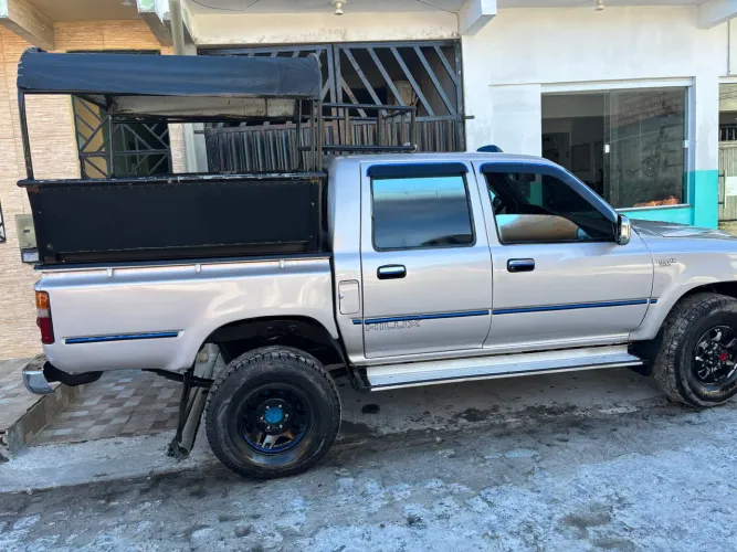 Toyota Hilux CD SR5 4X4 2.8 Diesel 2001