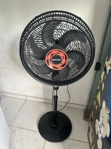 Ventilador de pé