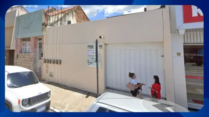 PRÉDIO COMERCIAL - Prédio comercial localizado na Rua Senador Pompeu, nº 428, Centro, Crat