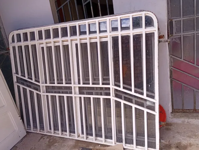 vende janelas de ferro 
