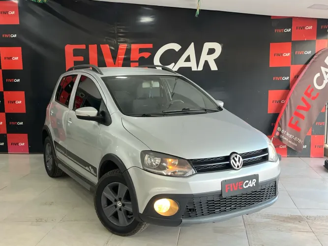 Volkswagen Crossfox 1.6 MI Total Flex 8V 5P 2012