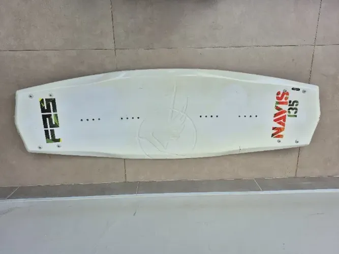 Prancha de Wakeboard Navis F25 135