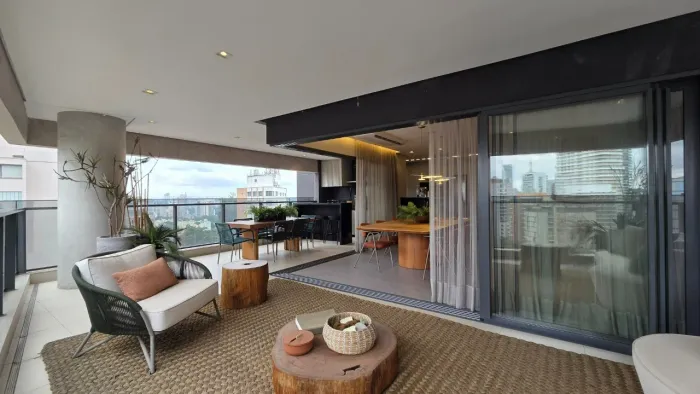APARTAMENTO À VENDA NA VILA MADALENA, 3 SUÍTES. 3 VAGAS DE GARAGEM DETERMINADAS.