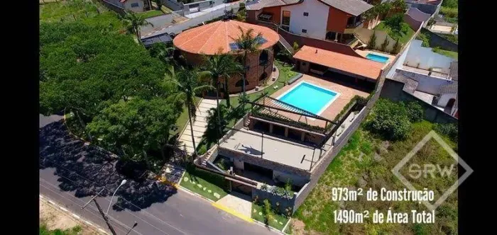 CASA REDONDA, EXCLUSIVA À VENDA EM SERRA NEGRA/SP 973 m² DE ESTILO, CONFORTO E ARQUITETUR