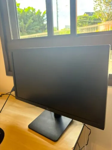 Monitor LG Gamer FHD 75Hz VA HDMI e VGA FREESYNC 22MP410-B