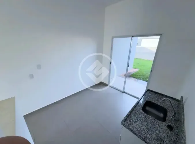 Aluga-se Casa no Condomínio Origem do Sol, em Várzea Grande/MT. codigo: 288462