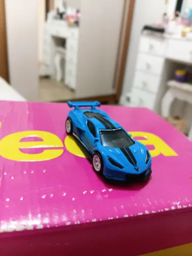 Hotwheels Corvette azul rodas de borracha mainline