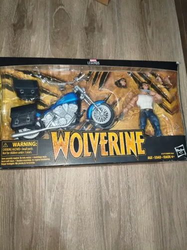 Marvel legends Wolverine com moto