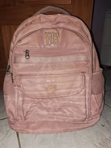 Mochila rosa da Rebecca bonbon sem nenhum rasgo