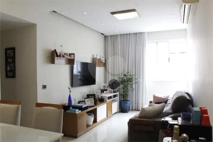 Apartamento à venda com 3 quartos, sendo 2 suítes, no condomínio Sales, Rio de Janeiro - R