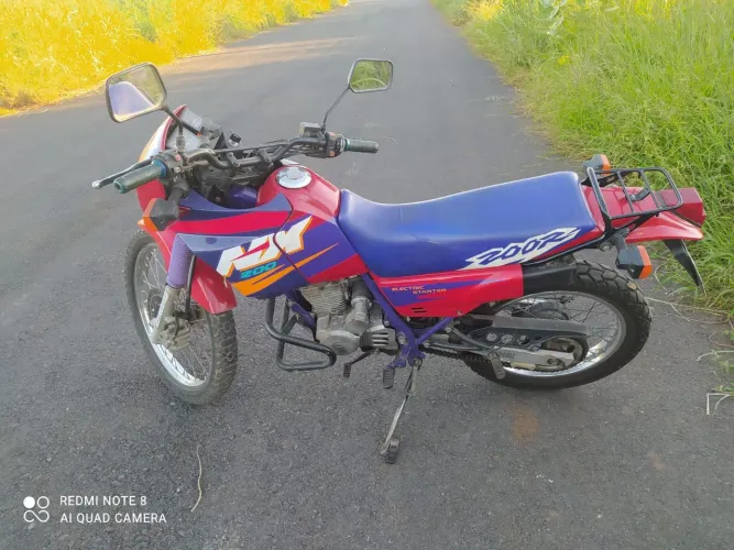 Nx 200 1997