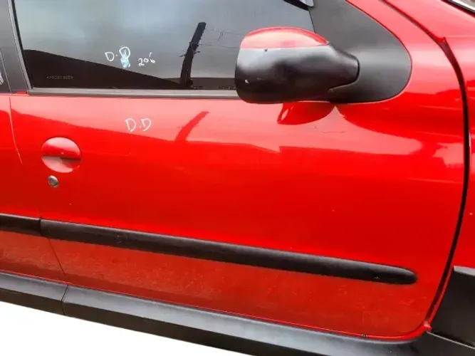 Porta Peugeot 206 2006 Dianteira Direita Sem Acessórios / MT