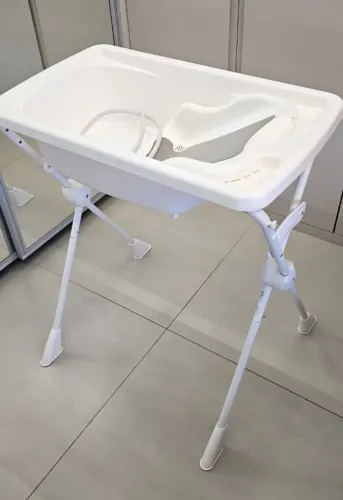 Banheira para Bebe com suporte Burigotto Splash + brinde - RN a 18 meses