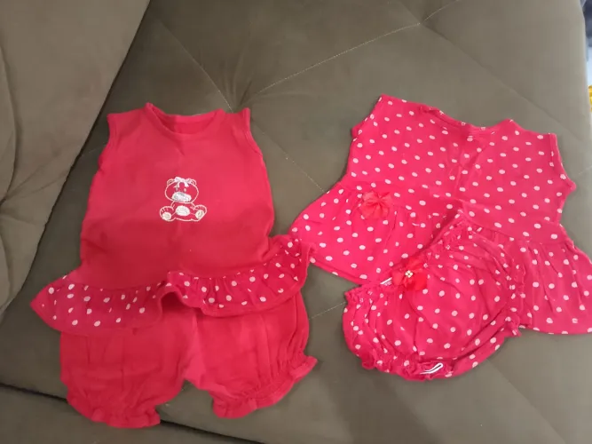 Doação de roupas de bebê