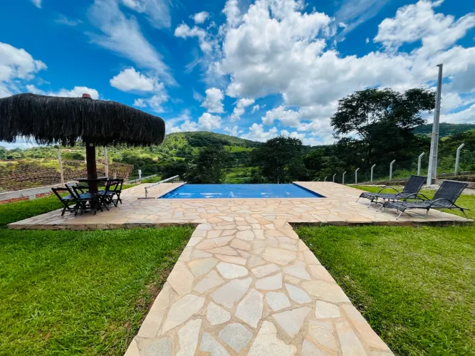 ? CASA DE CAMPO EM PIRENÓPOLIS - R$ 850 MIL