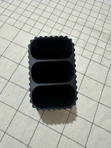 Suporte para controle de mesa com 3 compartimentos