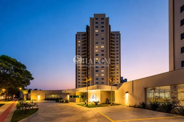 Apartamento à venda em Maringá, Zona 08, com 2 quartos, com 75 m², Condomínio Brisas Bella