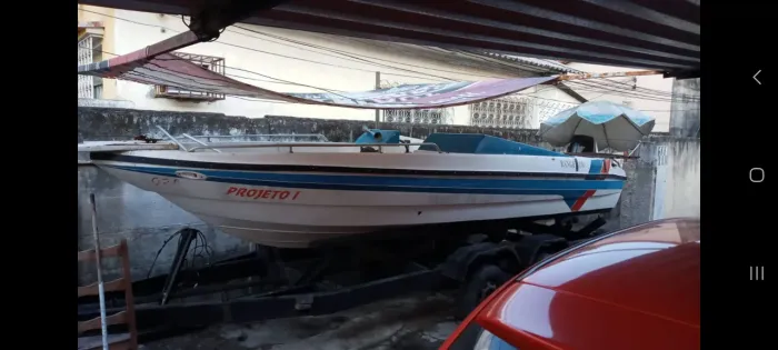 Lancha documento em dia, modelo ranger 180, motor 50hp 2015 com 116 horas.