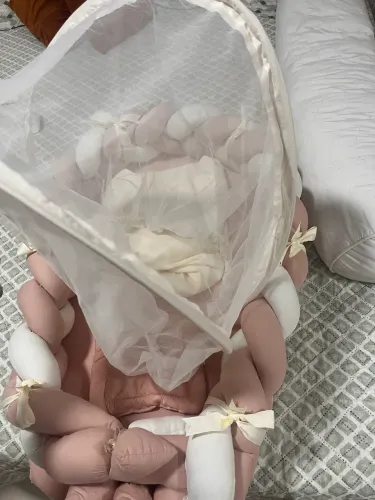 ? Ninho para Bebê com Trançado à venda ?