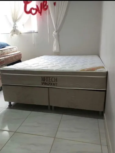 Cama box Queen com colchão Ortobom
