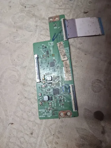 placa principal lg 42lb5600. fonte. e tecon. nao testei. serve para retirada de peças