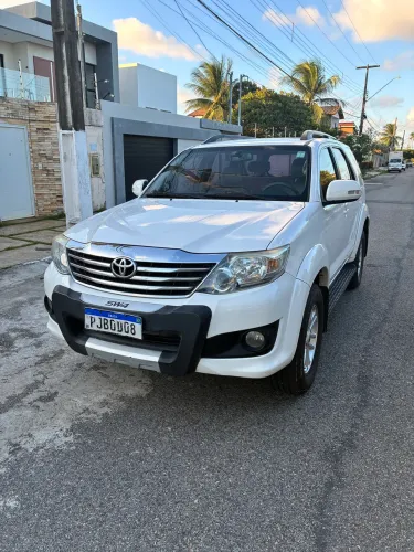 Toyota Hilux SW4 SR 4X2 2.7/ 2.7 Flex 16V Aut. 2015