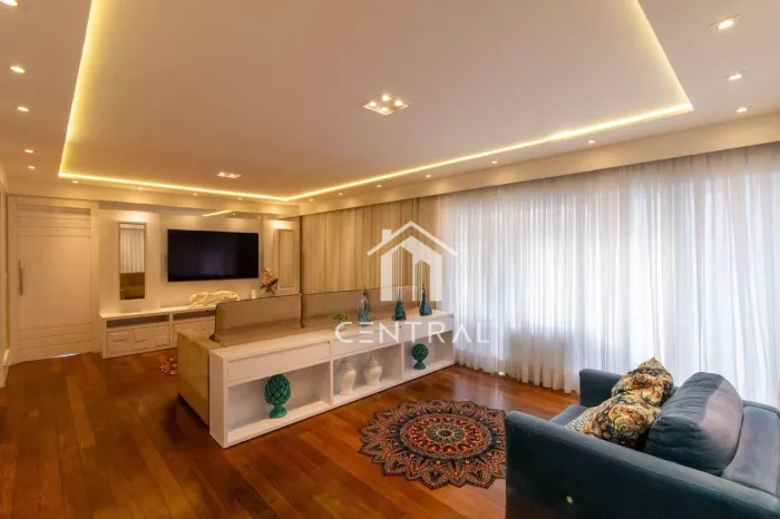 Apartamento com 3 suites e 4 vagas à venda, 182 m² por R$ 2.500.000 - Vila Rosália - Guaru