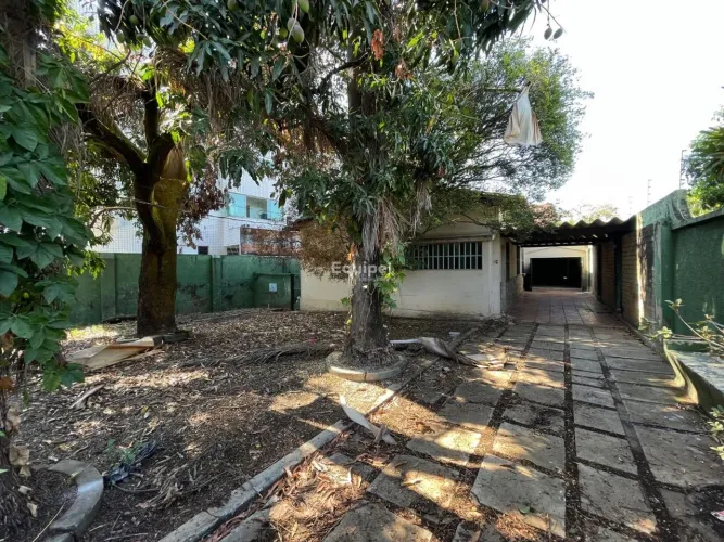 Casa 3 Quartos para Alugar no São Luiz | 320 m² e 8 Vagas
