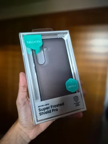 Capa Nillkin Frosted Pro (Preto, Galaxy S25 FE)
