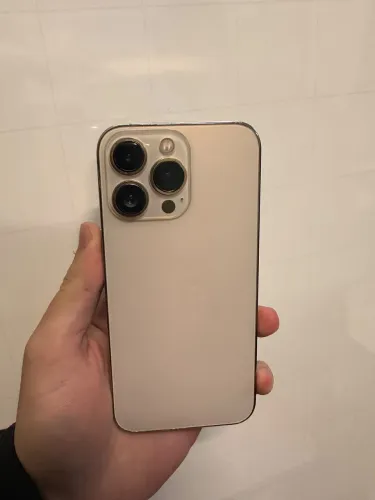 Vendo iphone 13 pro sem nenhuma marca de uso, passo ate 12 vezes no cartao