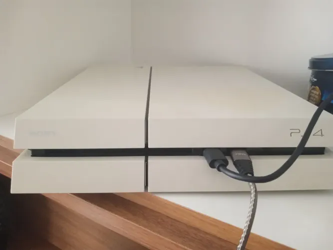 Playstation 4 Fat 500 GB Bloqueado + HD Externo 3.0 de 1TB