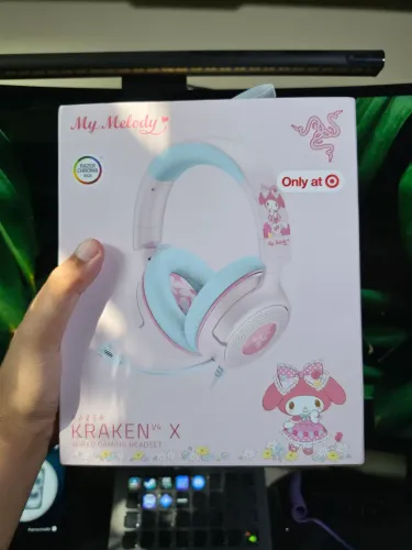 Headset Razer Kraken V4 X Wired Gaming - My Melody Edition (Novo/Lacrado