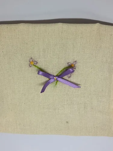 Kit 4 saquinhos bordados a mão