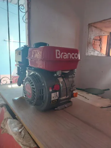 Motor tipo Rabeta de 5.5hp Marca Branco