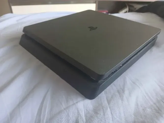 Ps4 slim