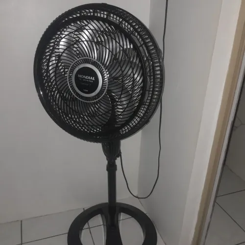 Ventilador Mondial 8 elice funcionando todo bom com controle remoto