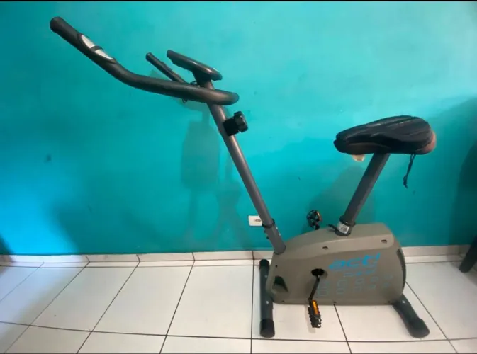 BICICLETA ERGOMÉTRICA. (PREMIUM)