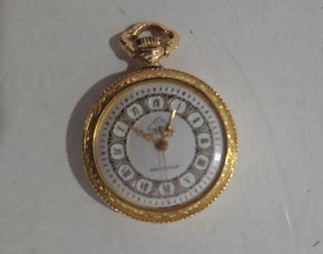 Mondaine suíço