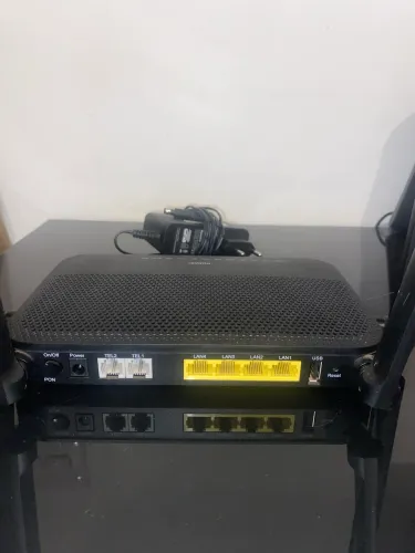 Modem Roteador Huawei Hg8245w5-6t Preto