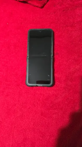 Celular Z Flip 6 - Sem avarias