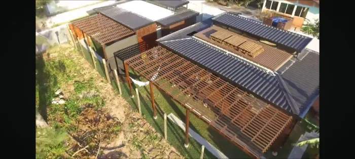 Vende se casas contêiner