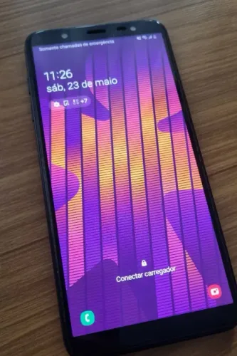 Smartphone J8 - 64 GB 4 GB RAM
