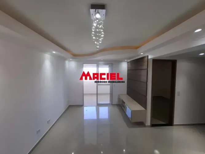Apartamento pronto para morar, lindíssimo, com móveis planejados e varanda