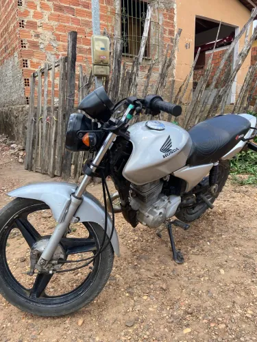 Moto boa,único dono