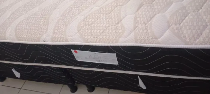 VENDO CAMA KING SIZE