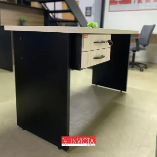 MESA RETA 120CM PARA ESCRITÓRIO/HOME OFFICE/ESTUDOS