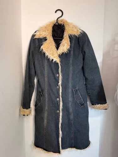 Casaco Jeans Longo com Pelúcia - Estilo Vintage