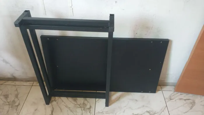 Vende se mesa para computador notebook estudos