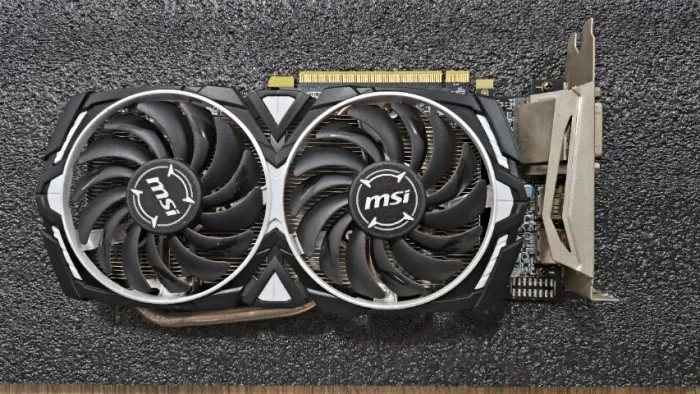 Placa de Vídeo RX 570 MSI AMD Radeon Armor 4G OC, 4GB GDDR5